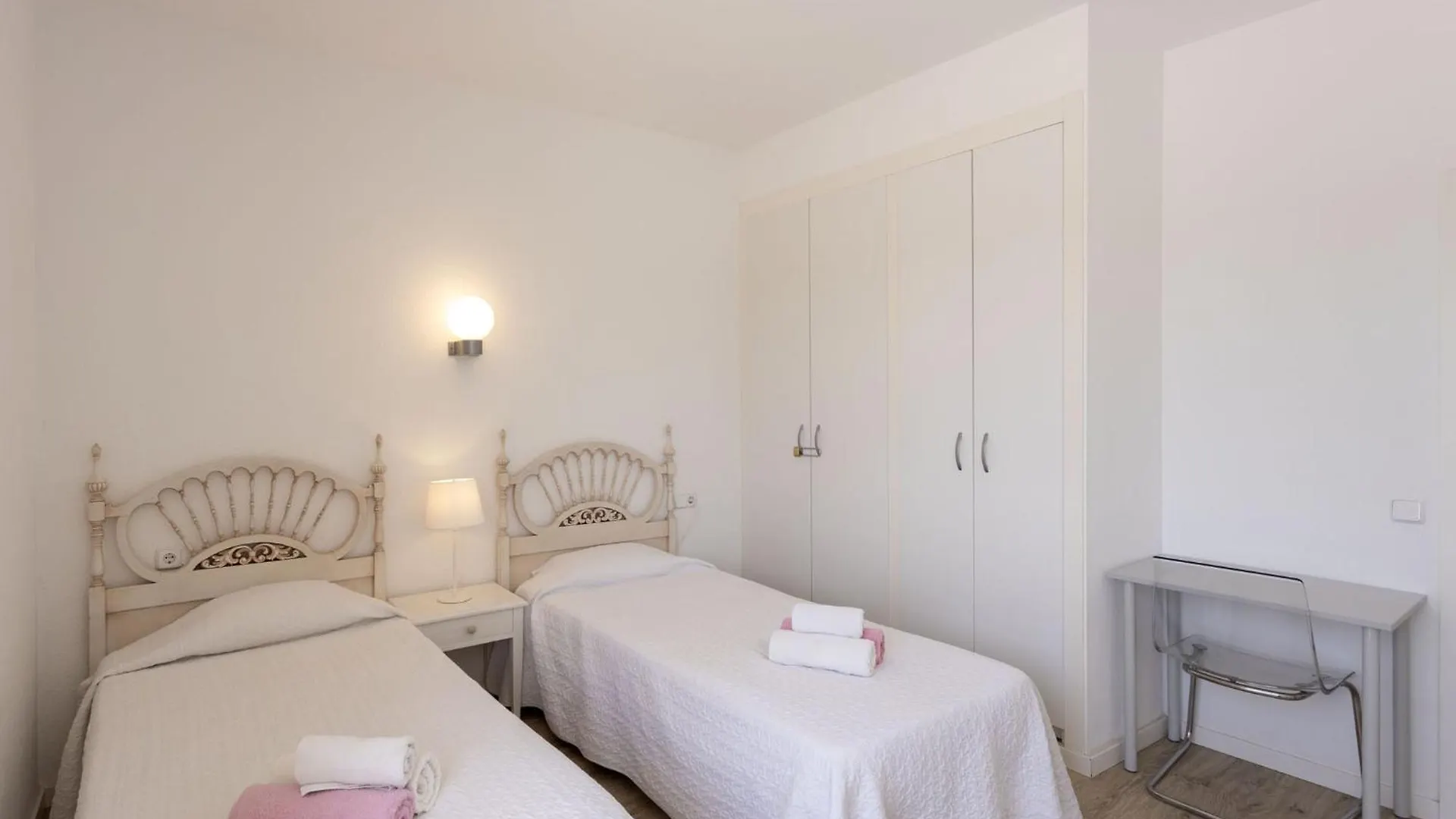 Apartament Valent ポルト・ダルクディア 0*,  スペイン
